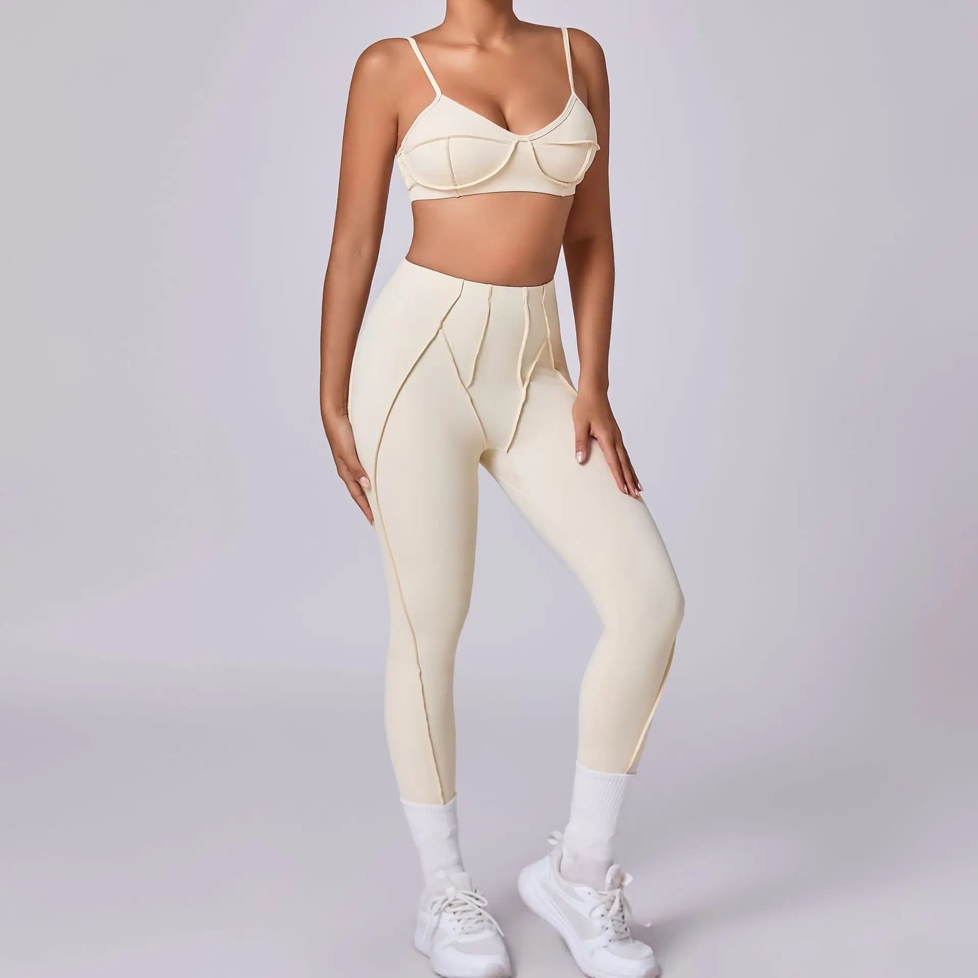 Combinaison avec brassière