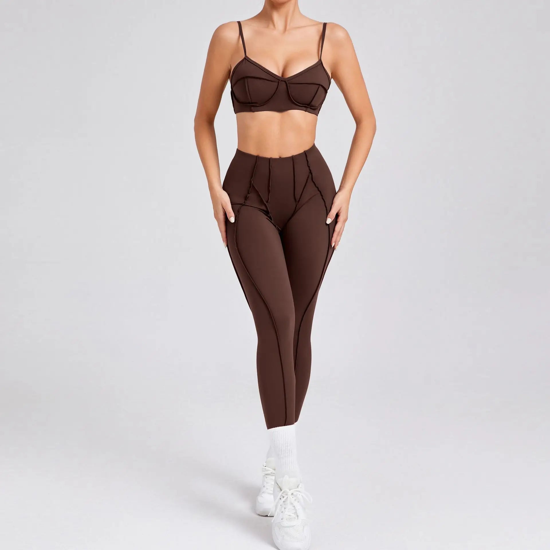 Combinaison avec brassière