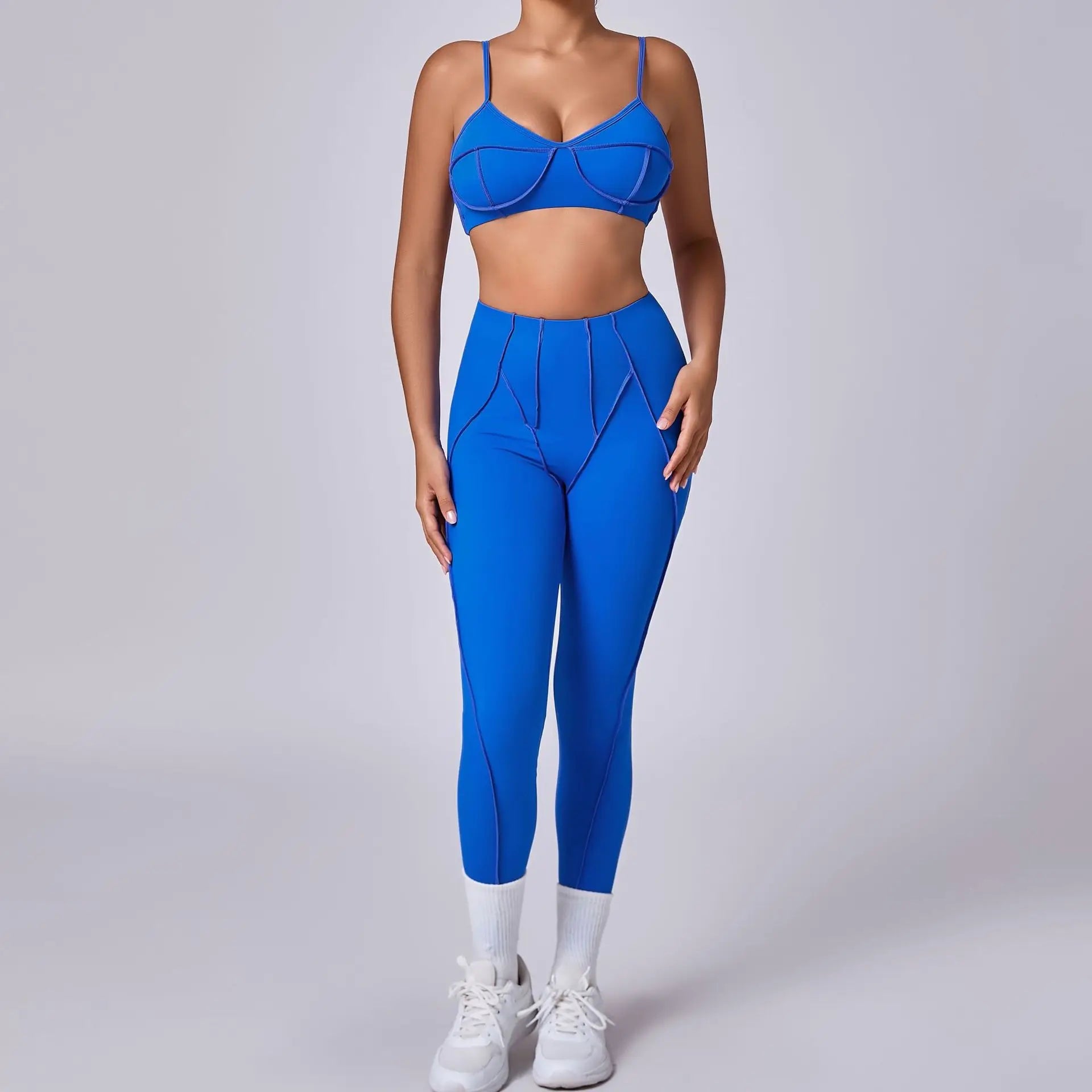 Combinaison avec brassière